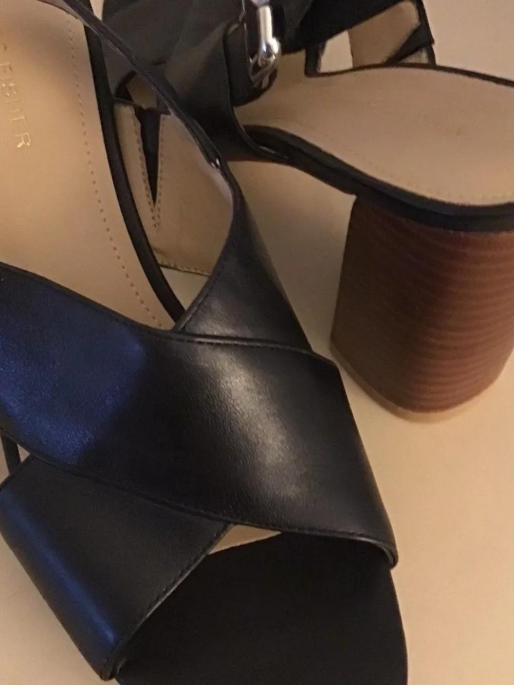 Marc Fisher Black leather platform Block Heel Sandals US 9.5